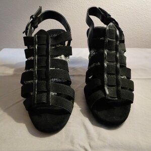 AEROLOGY BY AEROSOLES BLACK HEELED SANDELS